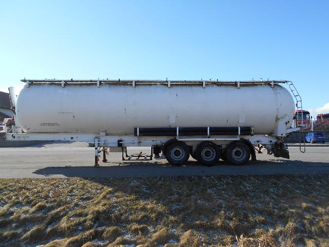 Vozidlo FRUEHAUF-BENALU