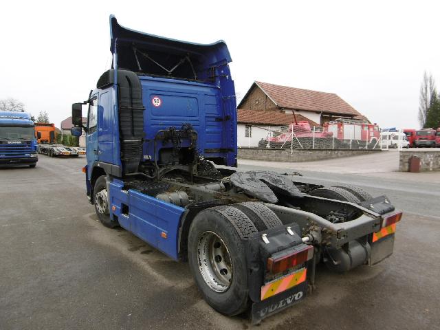 Vozidlo VOLVO FM12