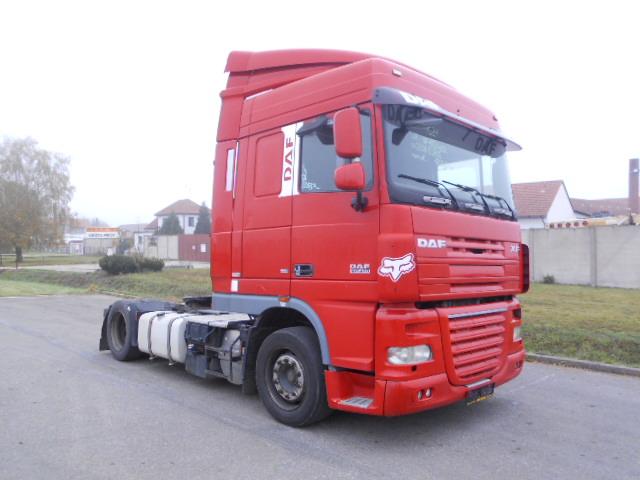 Vozidlo DAF FT-LD XF105.460