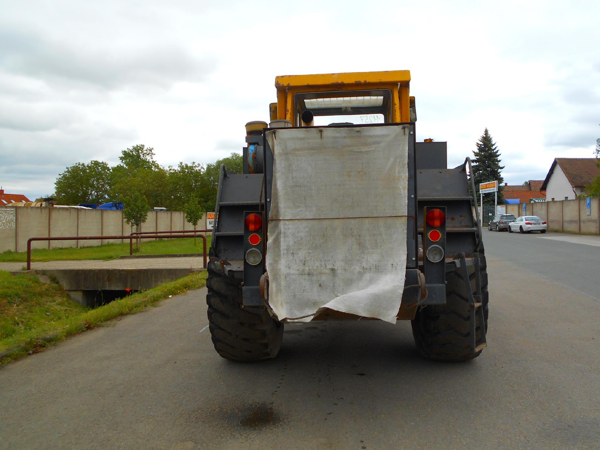 Vozidlo KNB 250