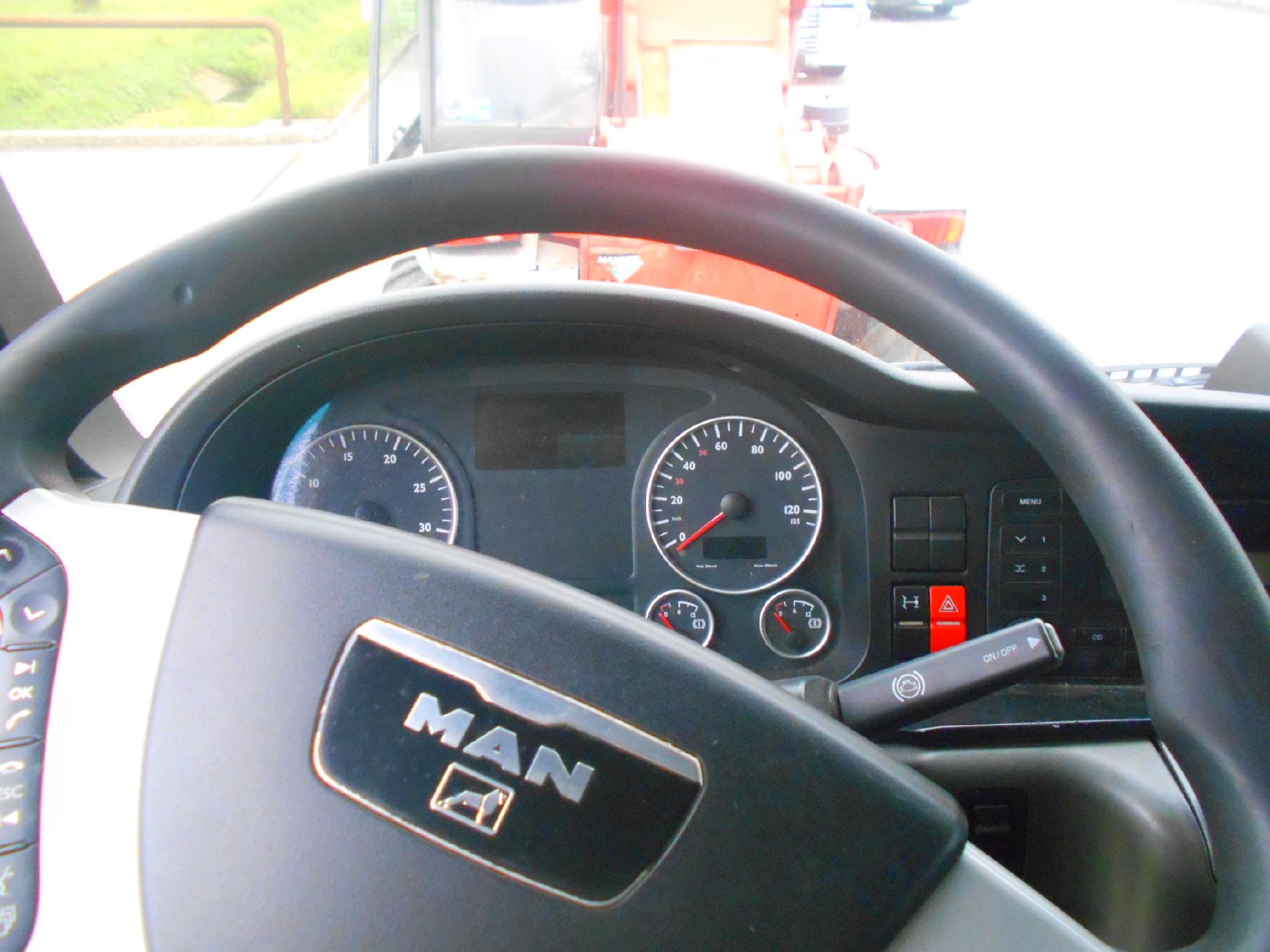 Vozidlo MAN TGX 26.480 6x2