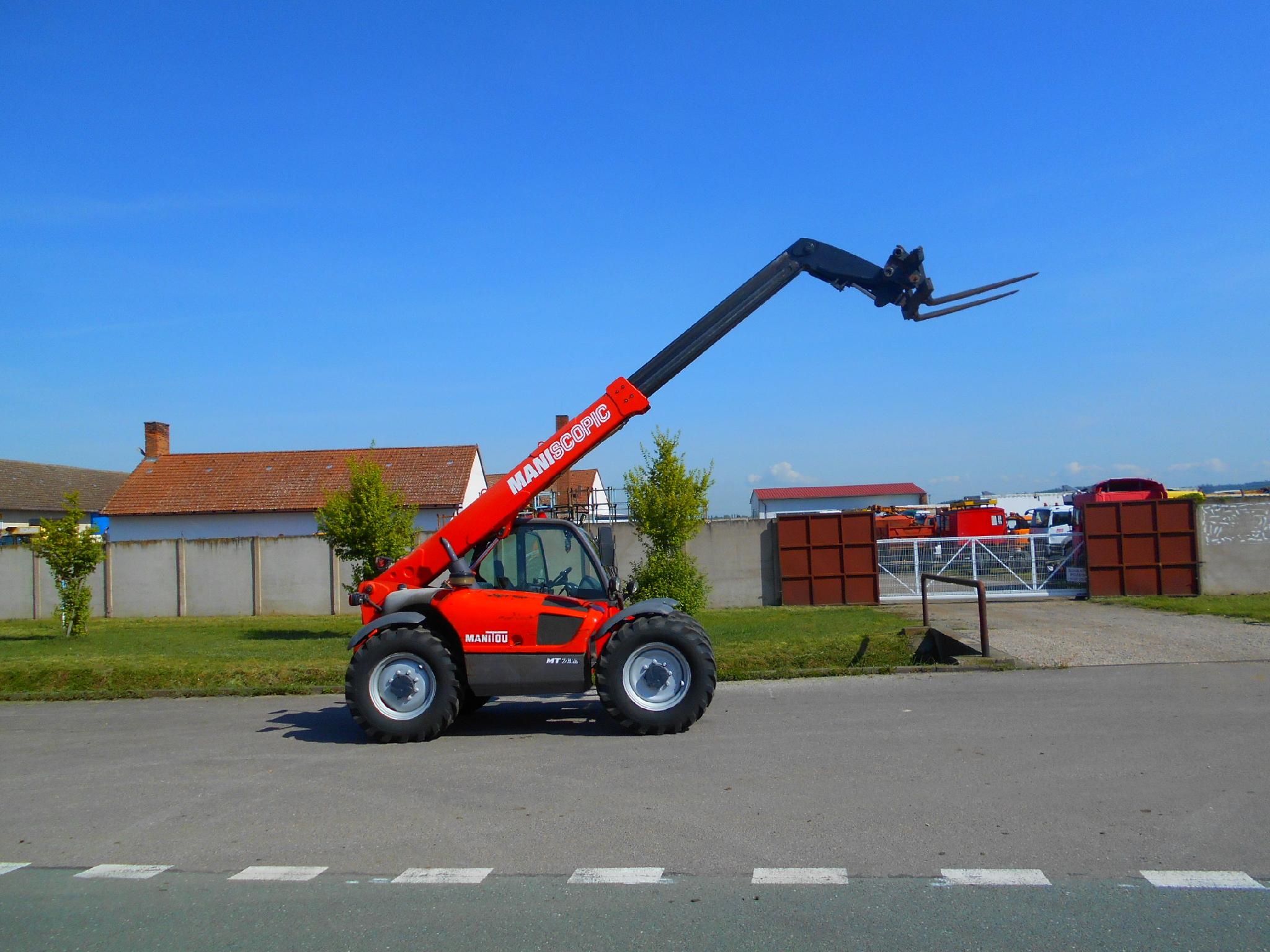 Vozidlo MANITOU MT 732