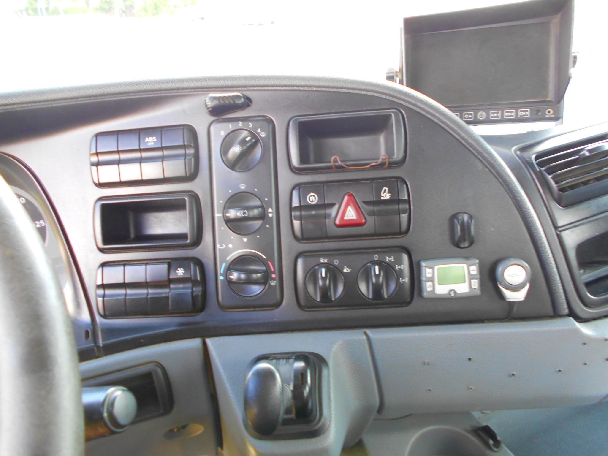 Vozidlo MERCEDES BENZ ACTROS 3336 AK