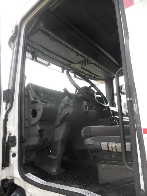 Vozidlo SCANIA R124 LA