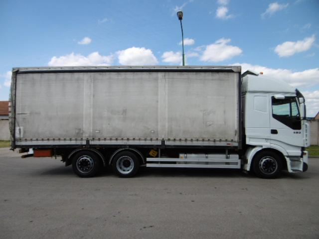 Vozidlo IVECO Stralis Active Space